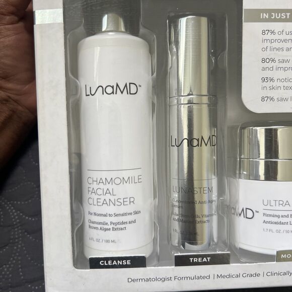Rare LunaMD Age Reverse System Correct & Prevent Visible Signs of Aging 3pc Set - Picture 16 of 16